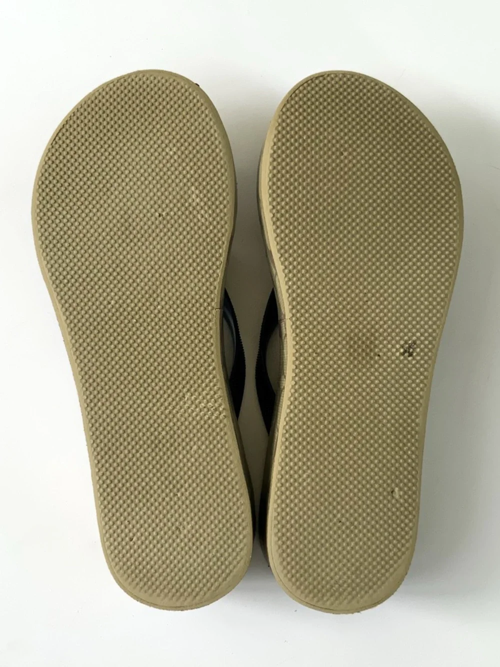 Coach Monogram Tan Wedge Sandals Size 9 - Picture 3 of 5
